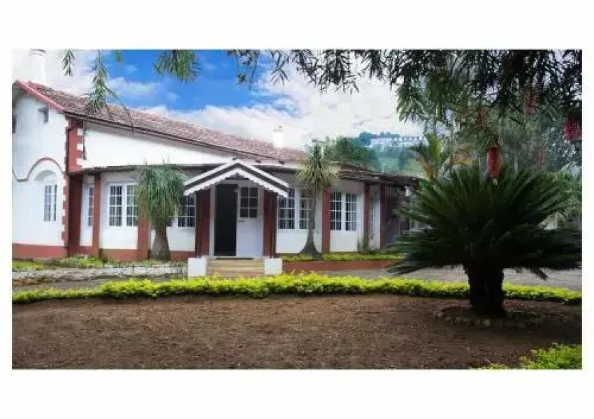 Marsh Villa Luxury Resort