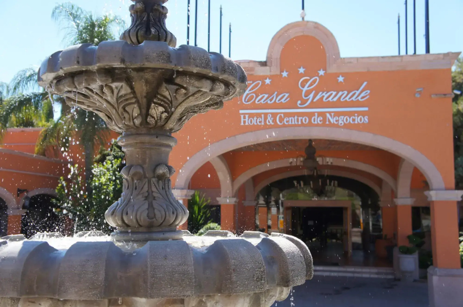 Hotel Casa Grande y Centro de Negocios
