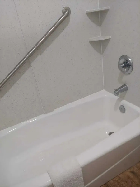 Budgetel Inn & Suites