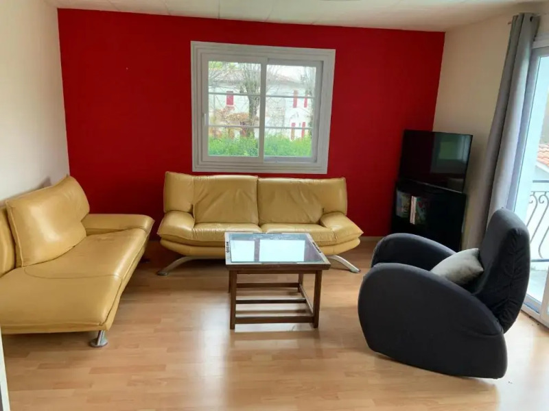 Latresne, Villa Lamothe, 3 chambres au calme au bord de la piste cyclable