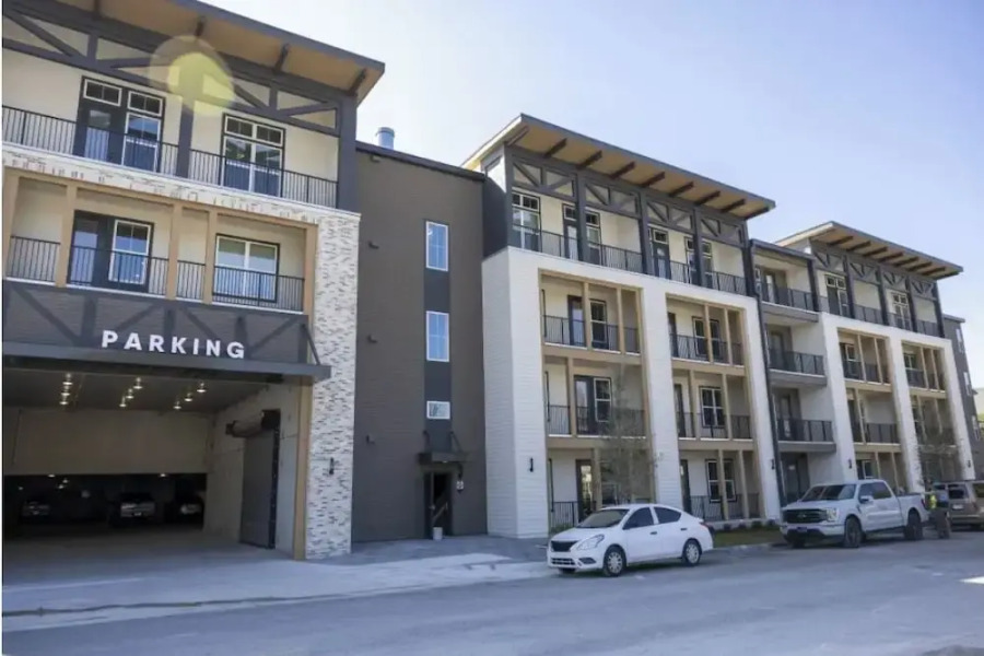 Historic Springfield Apartments by Landing