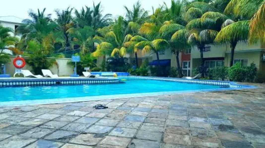 Les Orchidees Apartments