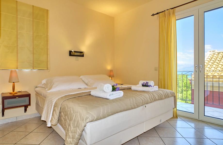 Chrismos Luxury Suites & Studios