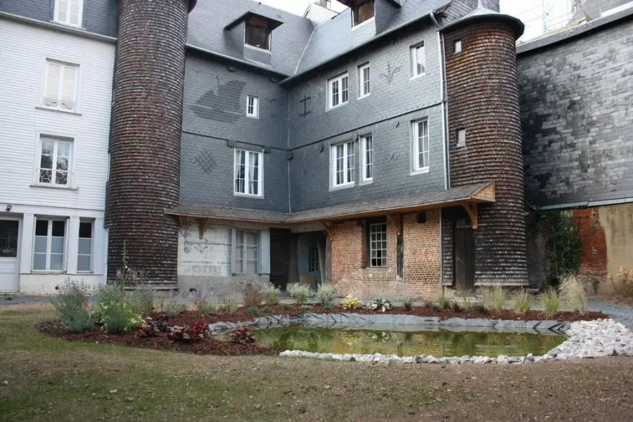 La Cour Normande