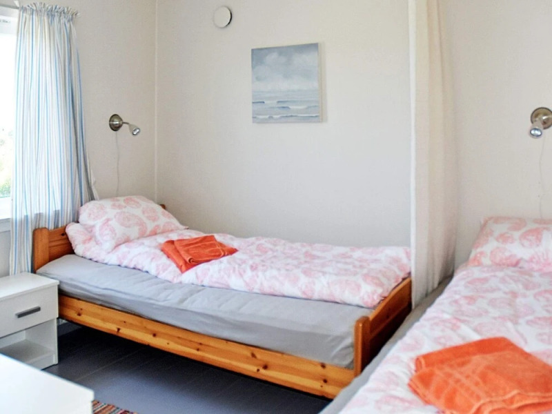 10 Person Holiday Home in Fjørtoft