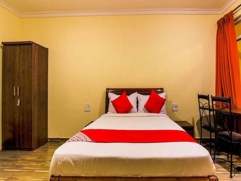 OYO 22410 Mandovi Riverfront Hotel By Ben Hospitalities