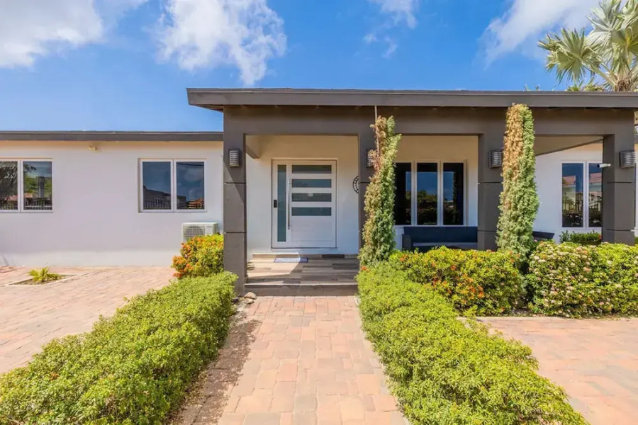 3br2ba Great Location Private Pool Amenities