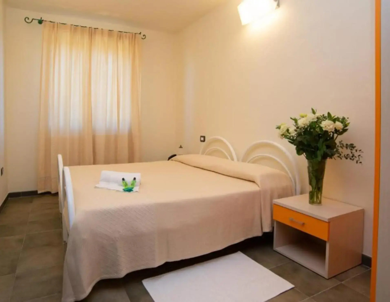 S'ena Hotel