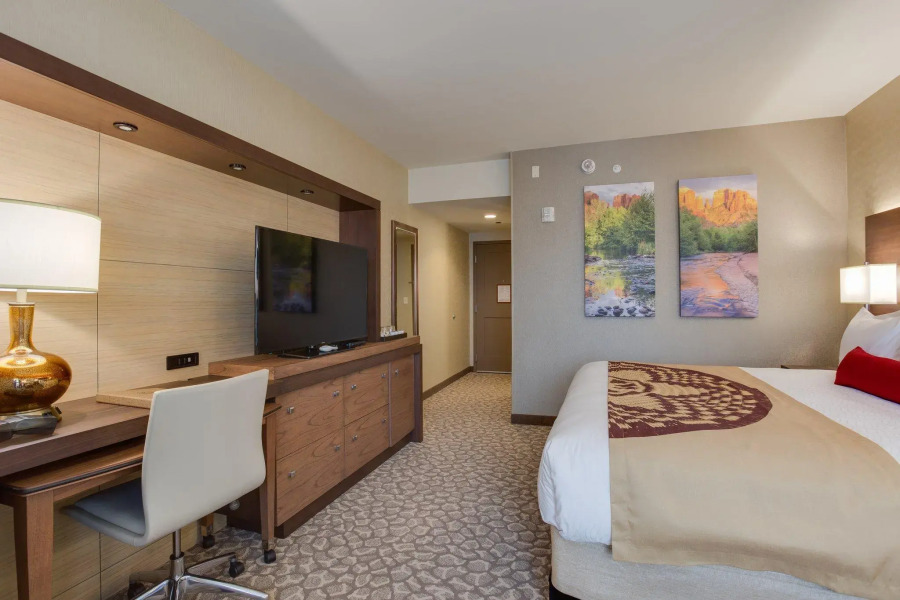 The Lodge at Cliff Castle Casino