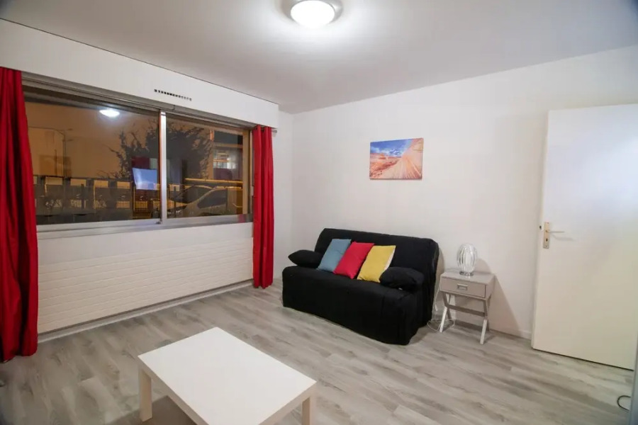 Grand T1 Bis avec Parking Gratuit