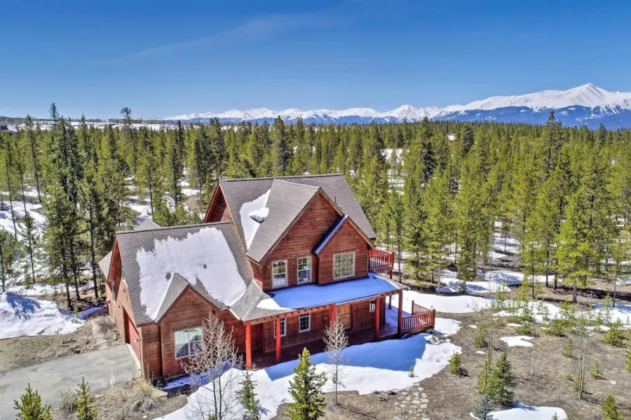 'rocky Bear Lodge' on 2 Acres Near Turquoise Lake
