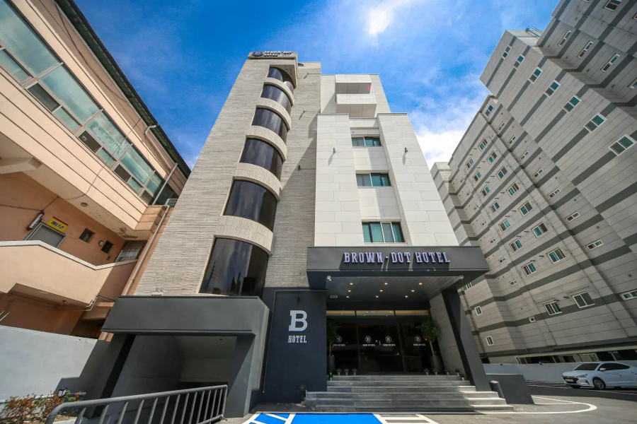 Pohang Brown Dot Hotel