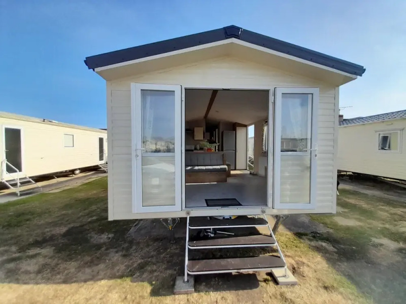 Lovely 3-bed new Caravan in Walton on the Naze