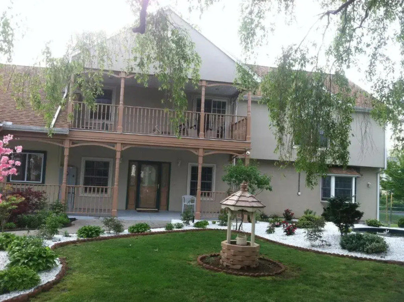 Cheshire Welcome Inn