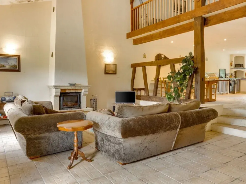 Secluded Holiday Home in Lacapelle-biron With Swimming Pool