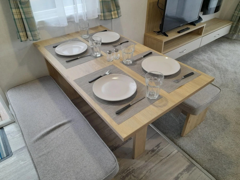 12A Beautiful Lodge Home For Hire 2 Bedrooms