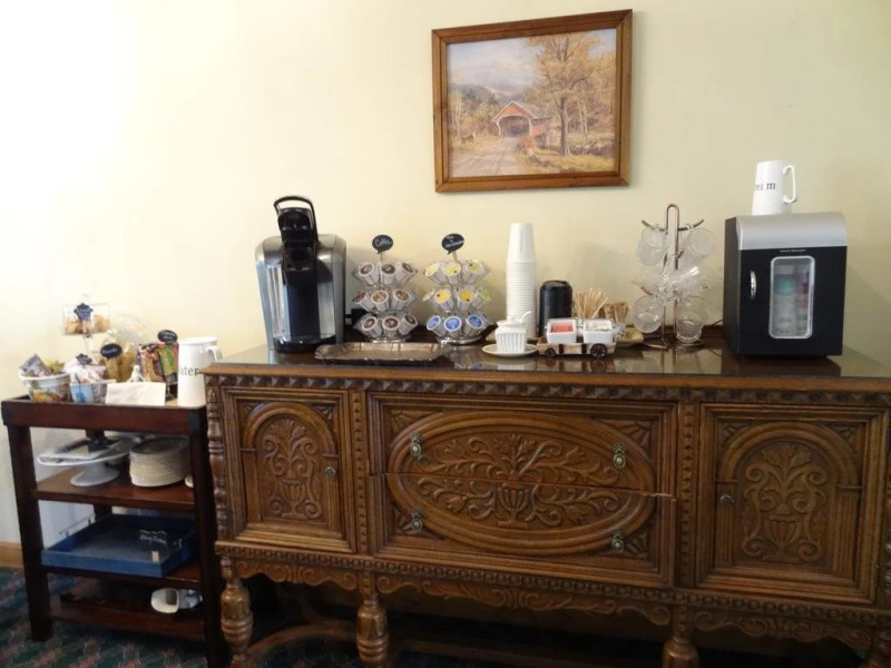 Williston Village Inn