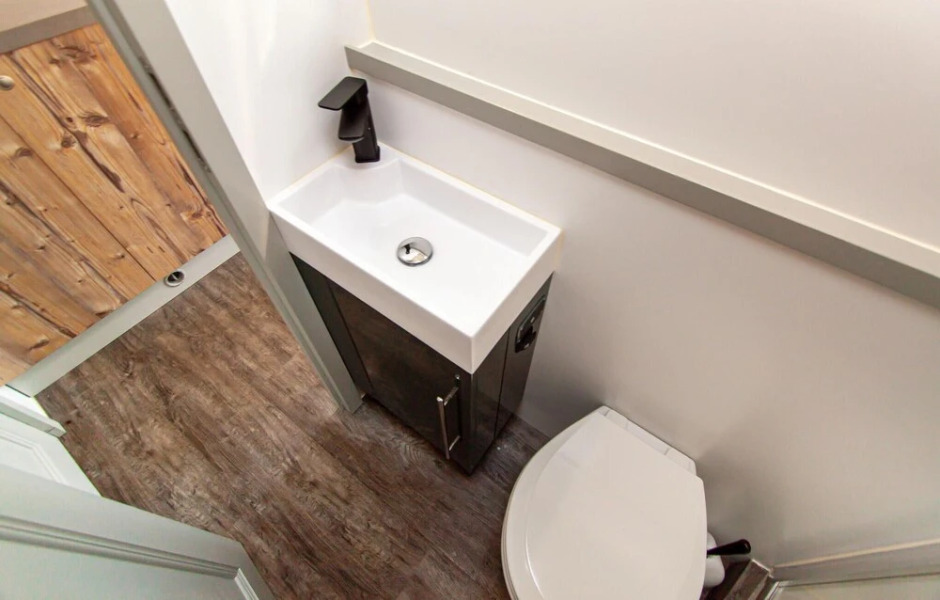 Amazing Ship/boat in Hennigsdorf With 1 Bedrooms