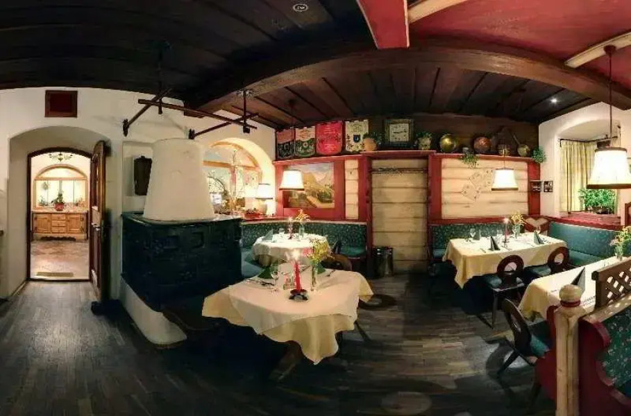 Schlössl "Unterm Rain"