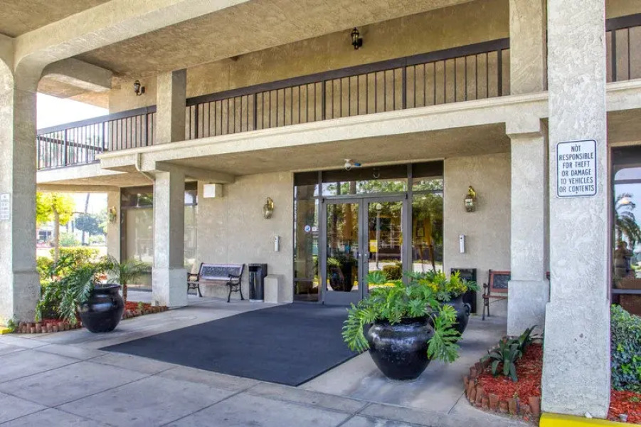 Quality Inn Riverside Near UCR And Downtown