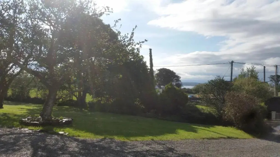 Bridge View House B&B and Restaurant