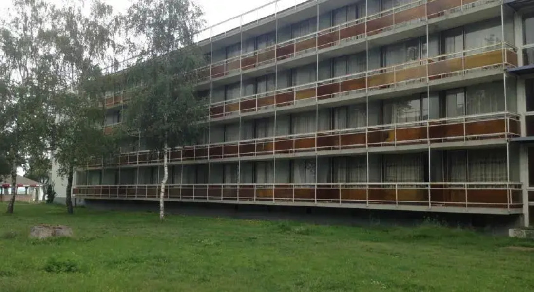 Party Beach Youth Hostel