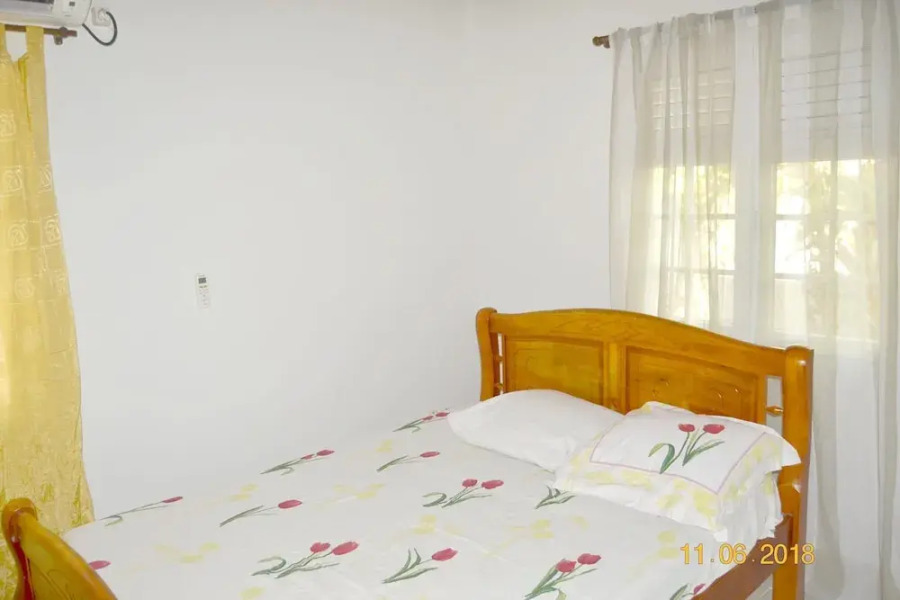 House With 3 Bedrooms in Saint-pierre, With Wonderful Mountain View, E