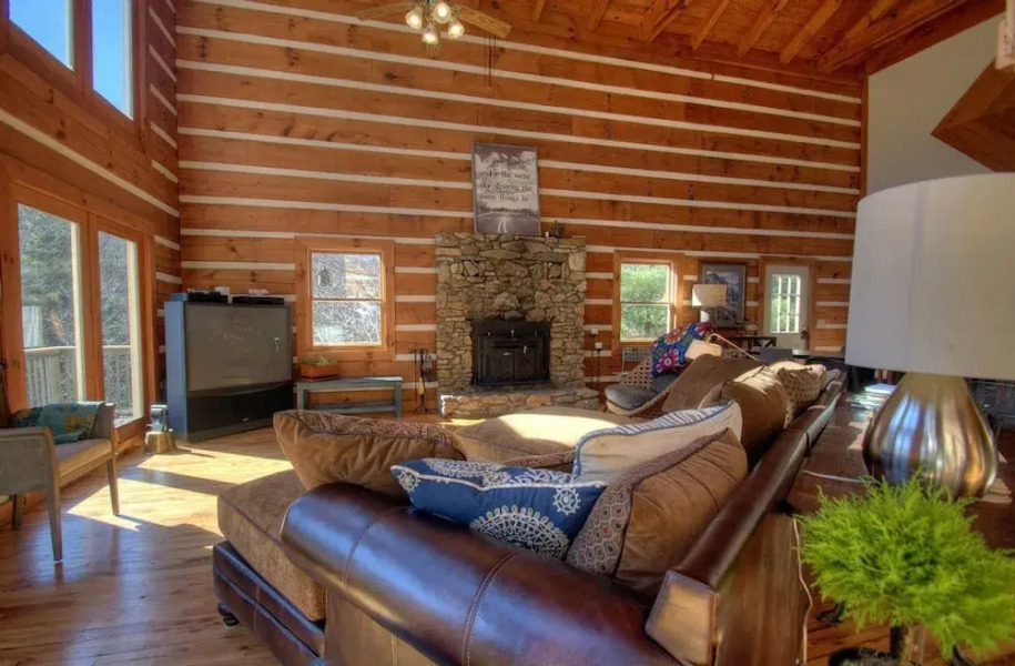 Sugar Camp Hideaway - 4 Br Cabin