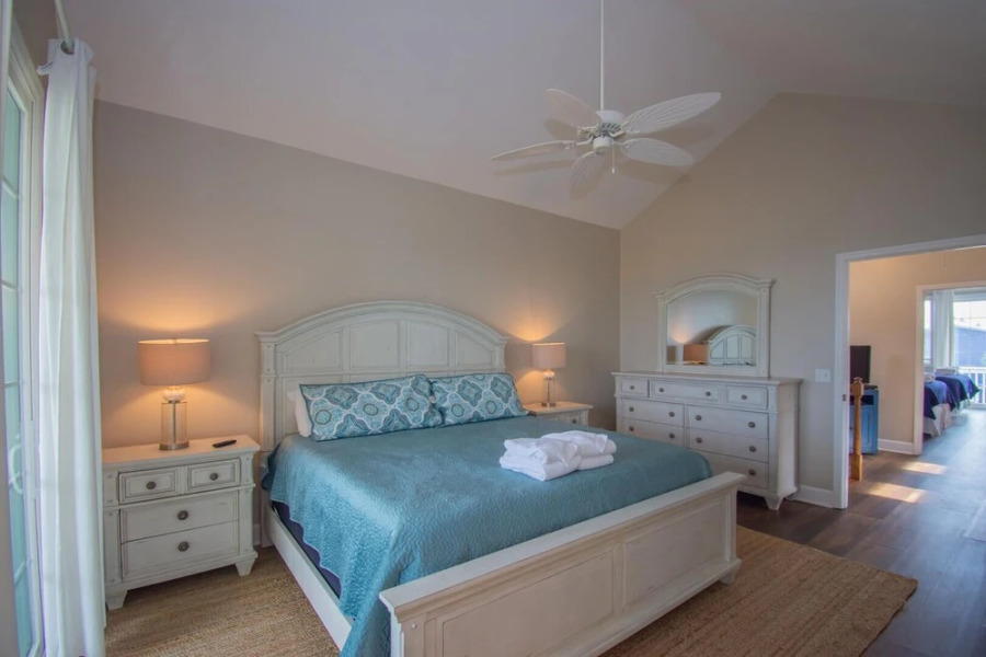 Charleston-style Row House Featured on Hgtv w/ Wifi & Creek Views