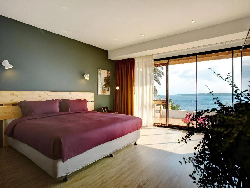 Relaxury Beach House