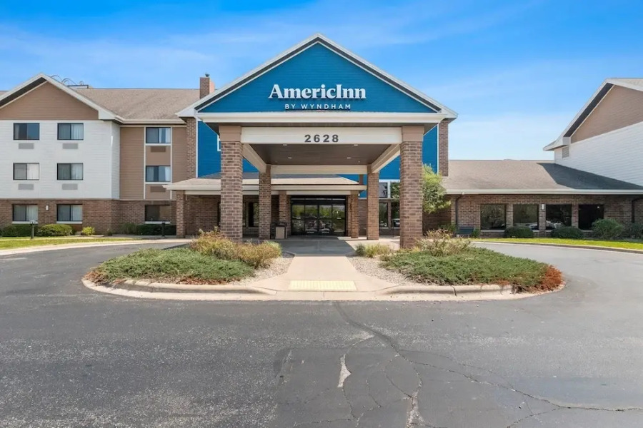 AmericInn Lodge & Suites Green Bay East