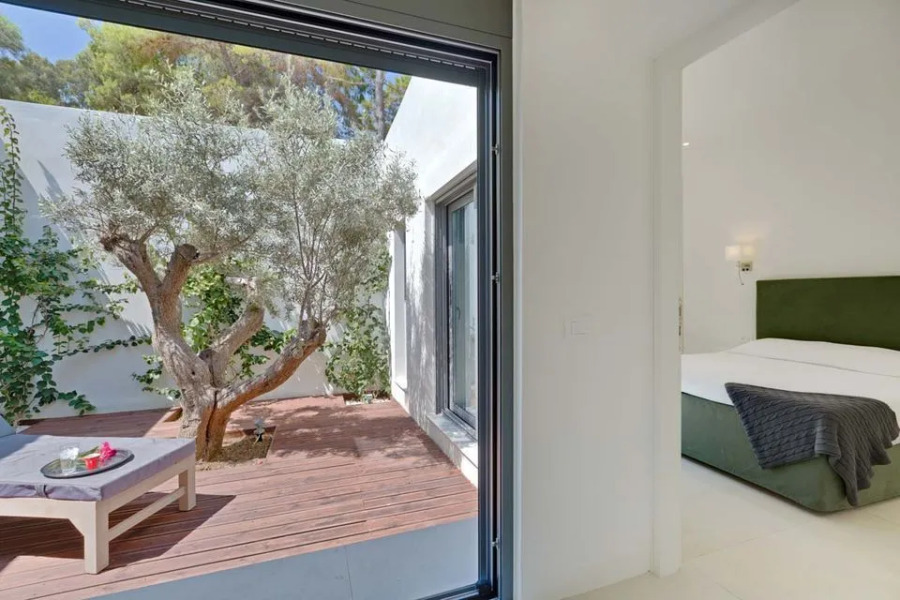 Villa Kastos-Beachfront Villa