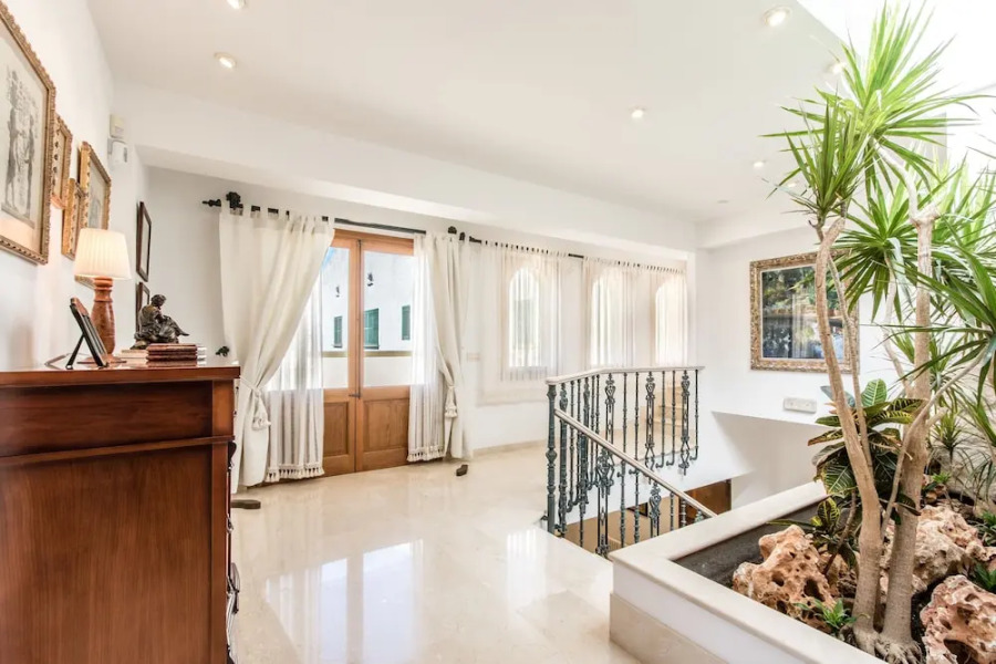 Gual house with private pool