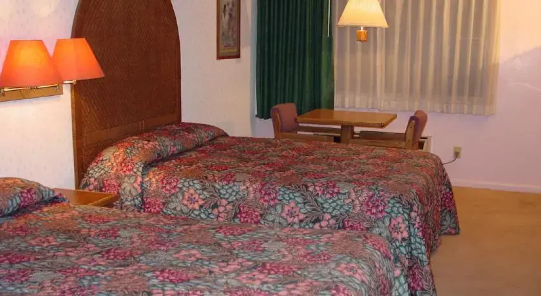 Four Seasons Inn