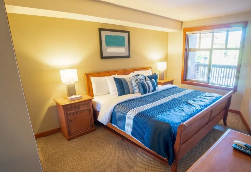 2205 - Two Bedroom + Den Standard Eagle Springs East 2 Condo by RedAwning
