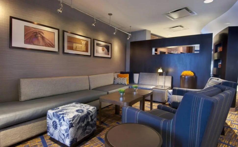 Courtyard by Marriott Madison East