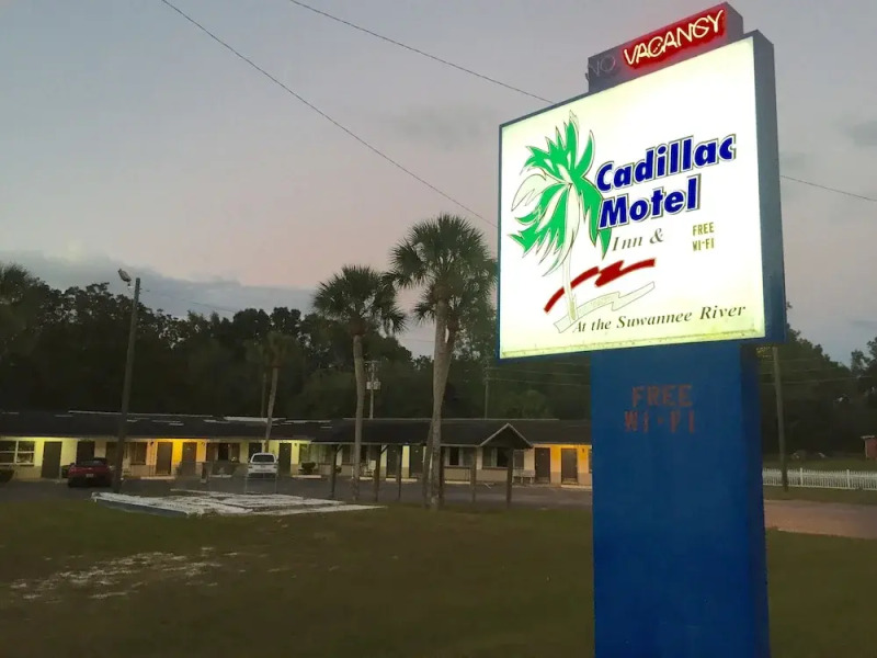 Cadillac Motel Fanning Springs