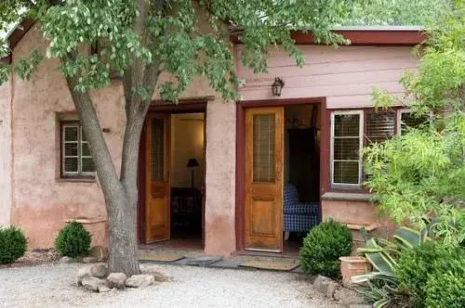 Mellers of Auburn Cafe and Accommodation