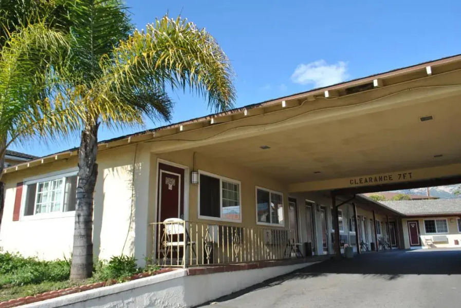 Town and Country Inn