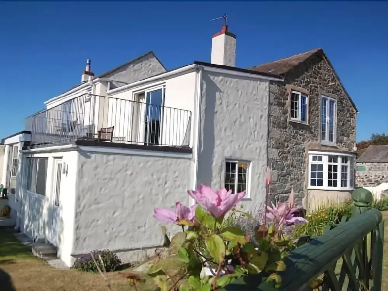 Tregaddra Farmhouse B&B