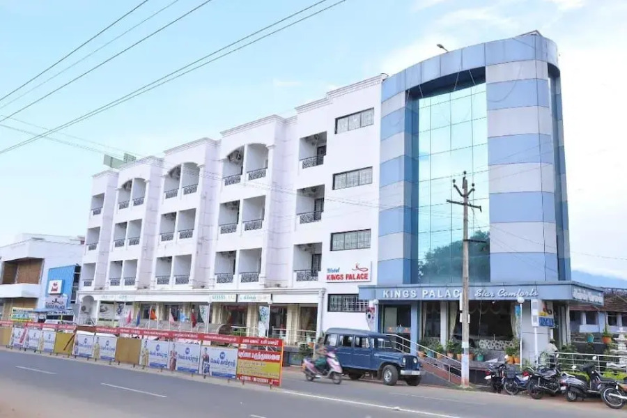 Kings Palace (40 kms from Tirunelveli)