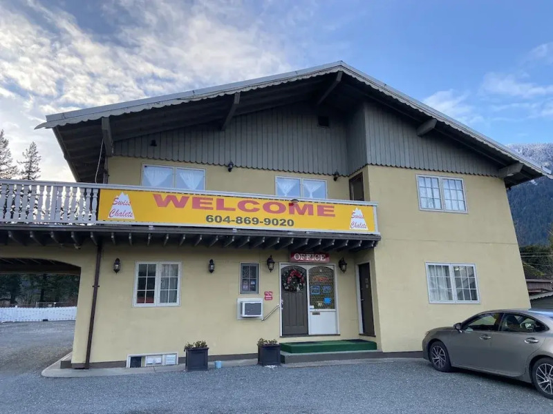 Richca Chalets Resort