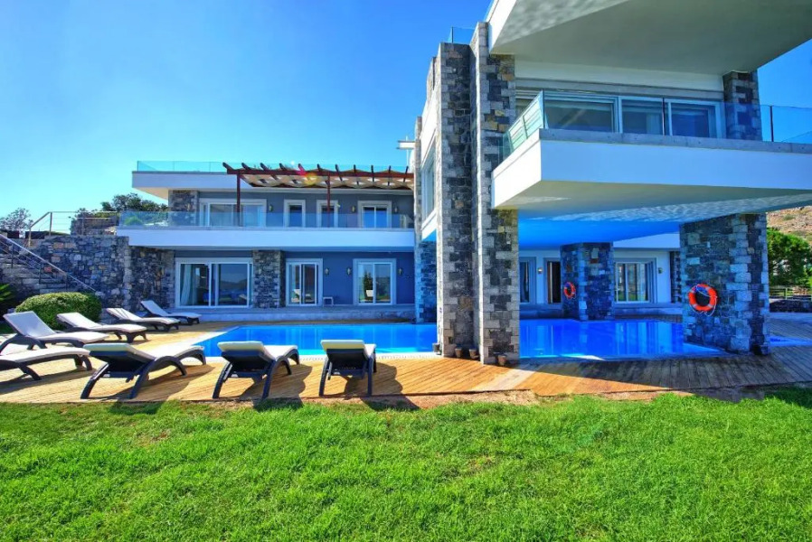 Villa Marina by MediterraneanVillas