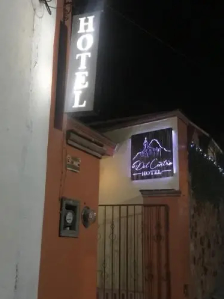 Del Centro Hotel