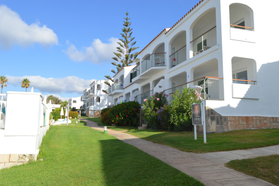 Apartamentos Seth Mestral y Llebeig