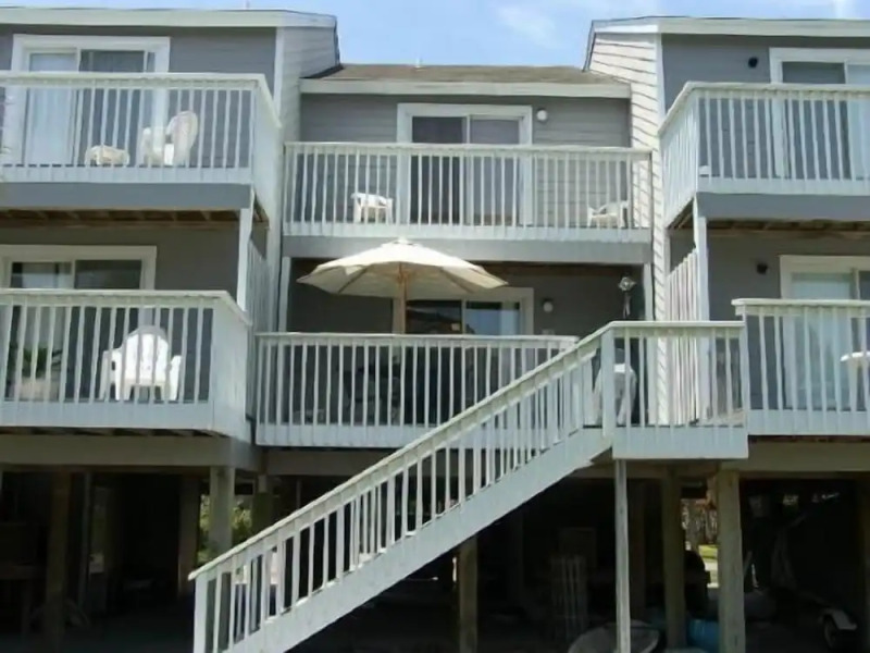 Barrier Dunes 422 - 64