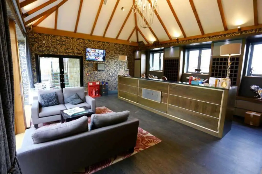 voco Lythe Hill Hotel & Spa by IHG