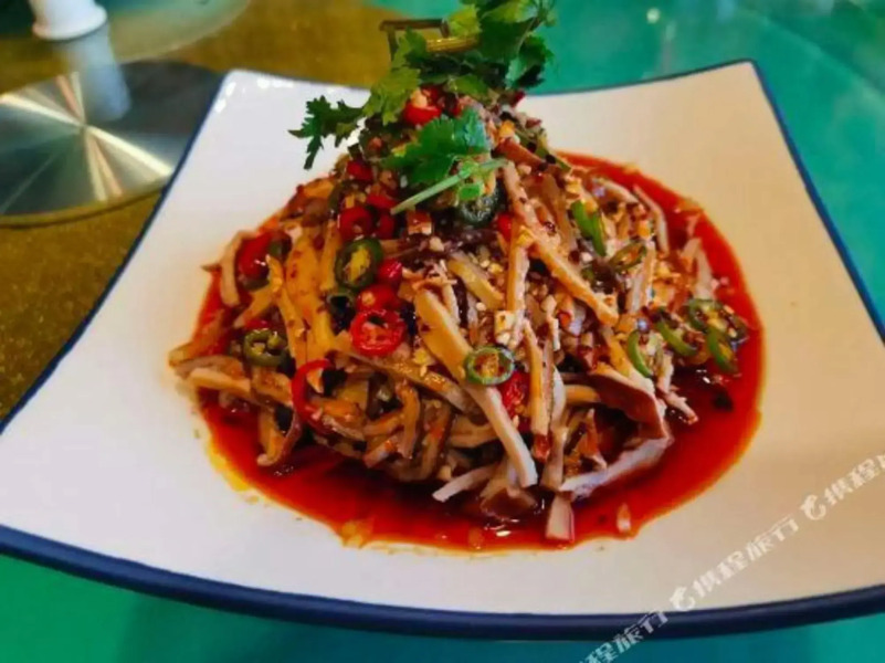 Q+ Veyas Garden Hotel