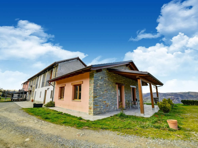 Scenic Retreat in Vesime Hills