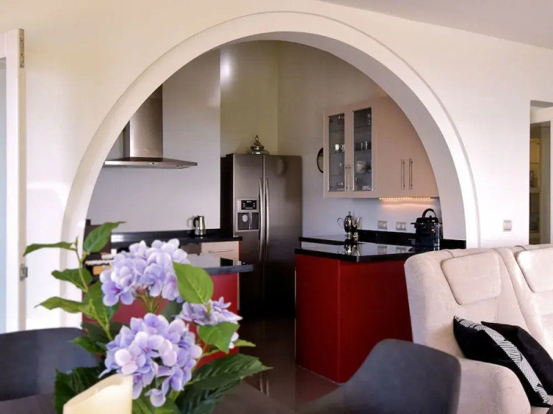 Graceful Villa in Sayalonga with Swimming Pool